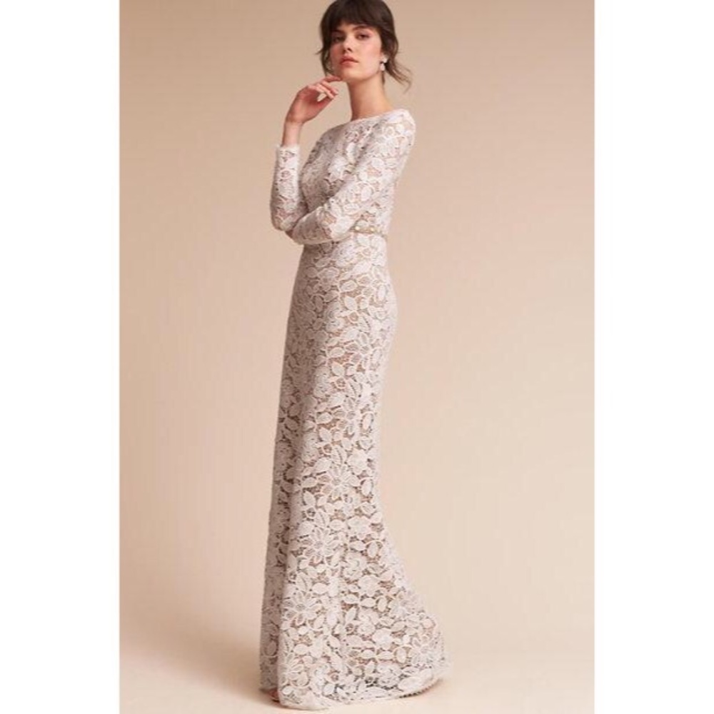 TADASHI SHOJI MEDALLION GOWN